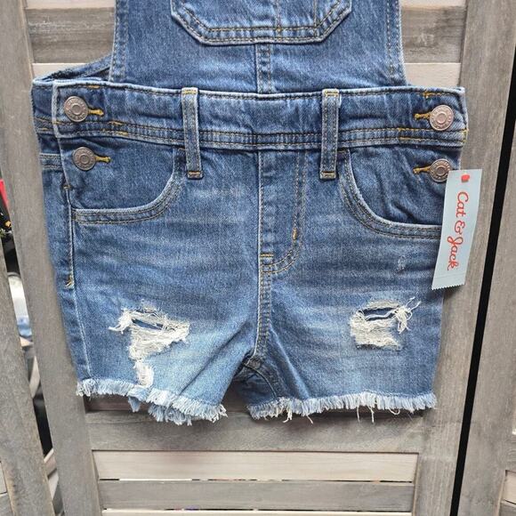 Girls' Destructed Jean Shortalls | Cat & Jack | X Small (4/5) - Picture 2 of 9